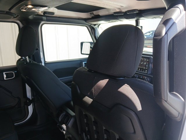 Used 2023 Jeep Gladiator Mojave AWD/4WD image 22