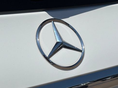 Used 2024 Mercedes-Benz GLS 450 4MATIC image 11