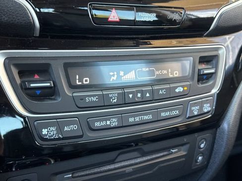 Used 2021 Honda Pilot Elite image 20