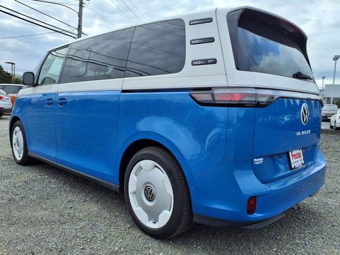 New 2025 Volkswagen ID. Buzz 1st Edition image 3
