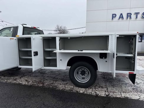 New 2025 Ford F350 XL w/ XL Chrome Package RWD image 11