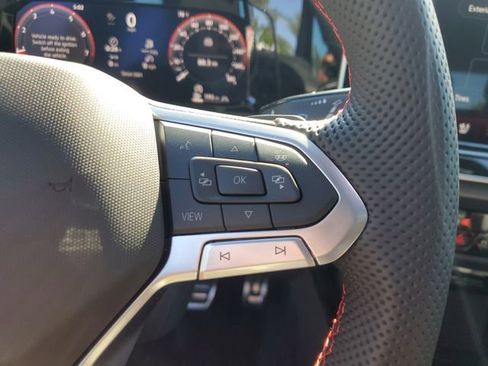 New 2026 Volkswagen GTI SE FWD image 27