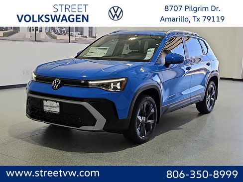 New 2026 Volkswagen Taos SE FWD image 1