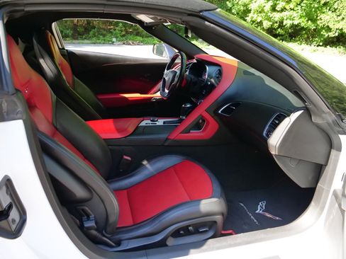 Used 2019 Chevrolet Corvette Grand Sport RWD image 32