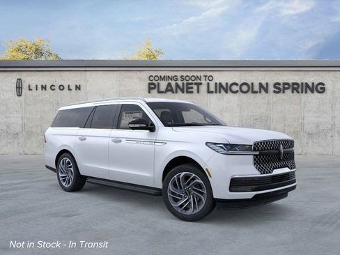 New 2026 Lincoln Navigator L Premier image 7