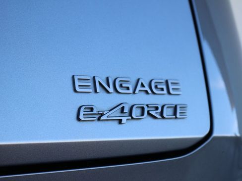 Used 2023 Nissan Ariya AWD image 29