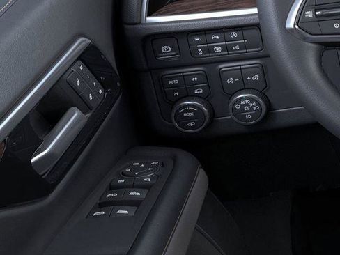 New 2026 Chevrolet Suburban Premier AWD/4WD image 22