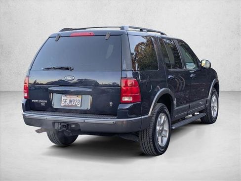 Used 2003 Ford Explorer XLT image 5