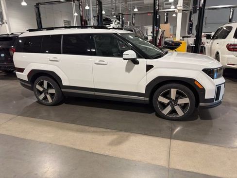 Used 2024 Hyundai Santa Fe Limited image 19