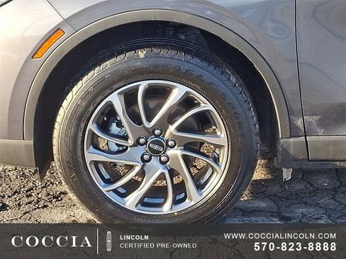 Certified 2022 Lincoln Corsair AWD w/ Equipment Group 101A image 8