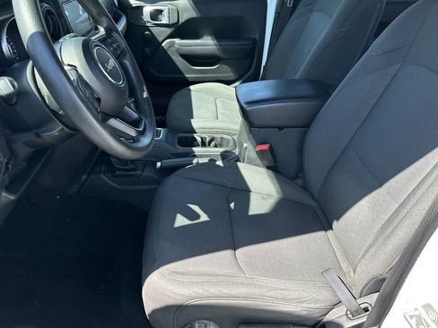 Certified 2020 Jeep Wrangler Unlimited Sport image 14