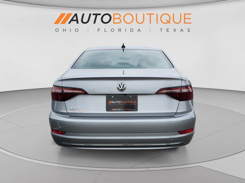 Used 2021 Volkswagen Jetta R-Line FWD image 4