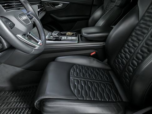 Used 2023 Audi RS Q8 image 21