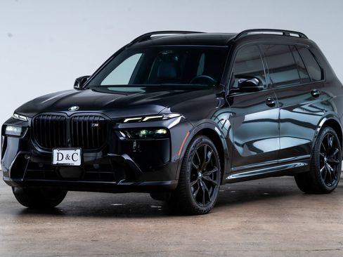 Used 2023 BMW X7 M60i w/ Executive Package AWD/4WD image 3