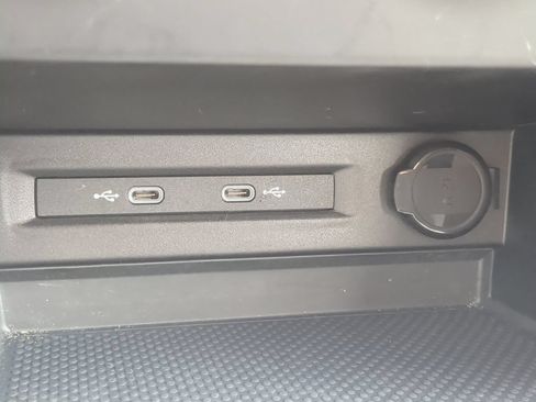 Certified 2022 Volkswagen Taos S FWD image 21