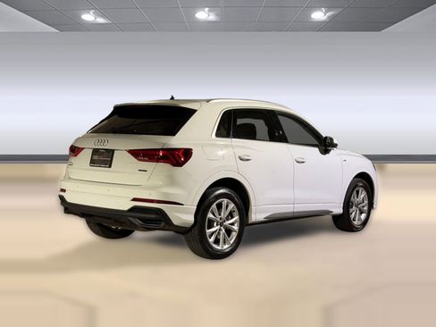 Certified 2025 Audi Q3 2.0T Premium Plus w/ Premium Plus Package image 9