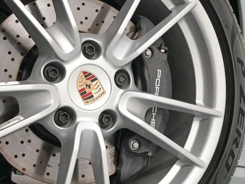 Used 2025 Porsche 911 Carrera image 61