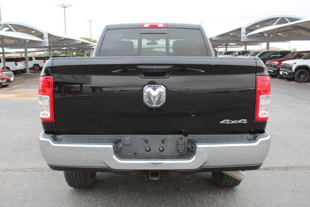 Used 2024 RAM 2500 Tradesman w/ Chrome Appearance Group AWD/4WD image 4