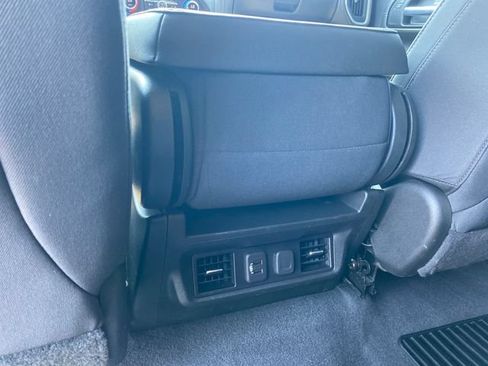 Certified 2022 Chevrolet Silverado 1500 LT AWD/4WD image 20