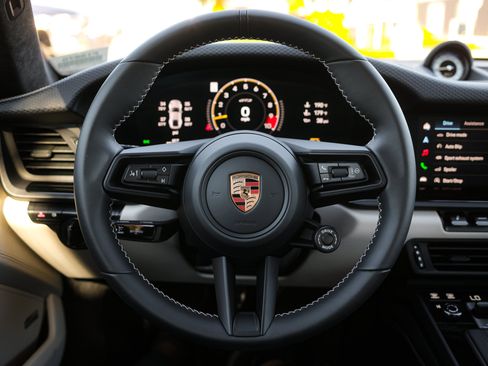 Used 2026 Porsche 911 GT3 RWD image 20