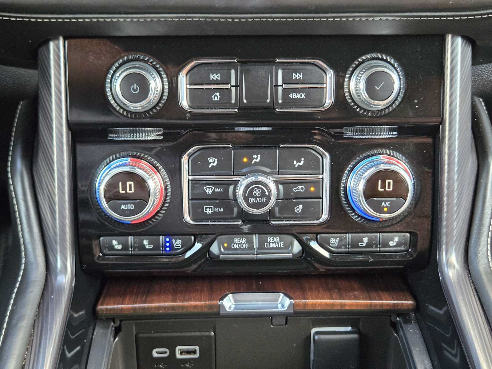 Certified 2023 GMC Yukon Denali Ultimate AWD/4WD image 20