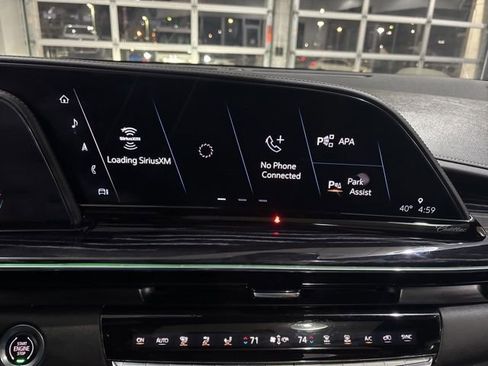 Used 2021 Cadillac Escalade Sport w/ Driver Assist Tech Package image 25