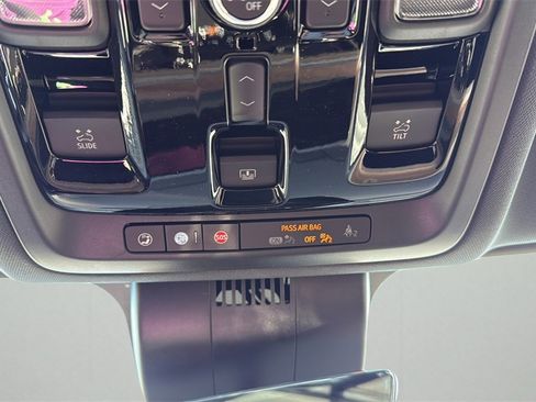 Used 2026 Chevrolet Suburban High Country w/ Sun And Tow Package image 38