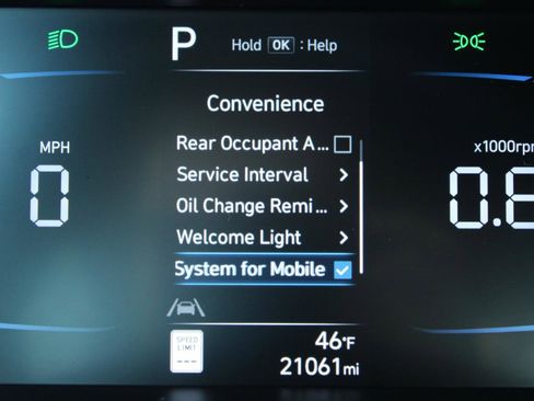 Used 2025 Hyundai Elantra Sport image 23