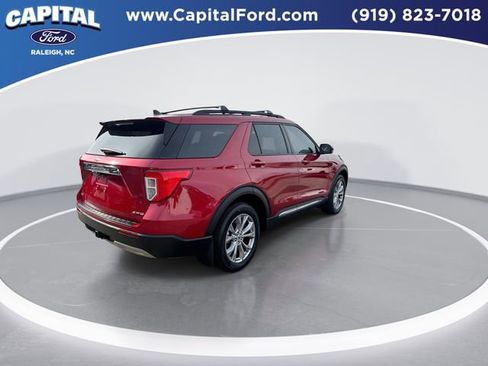 Certified 2022 Ford Explorer XLT w/ Equipment Group 202A image 8