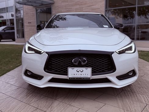 Certified 2022 INFINITI Q60 Red Sport 400 w/ Cargo Package image 3