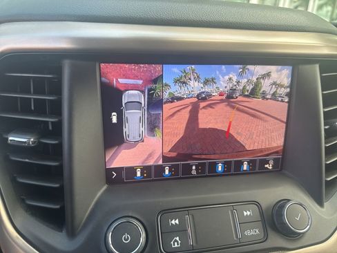 Used 2020 GMC Acadia Denali w/ Denali Ultimate Package image 4