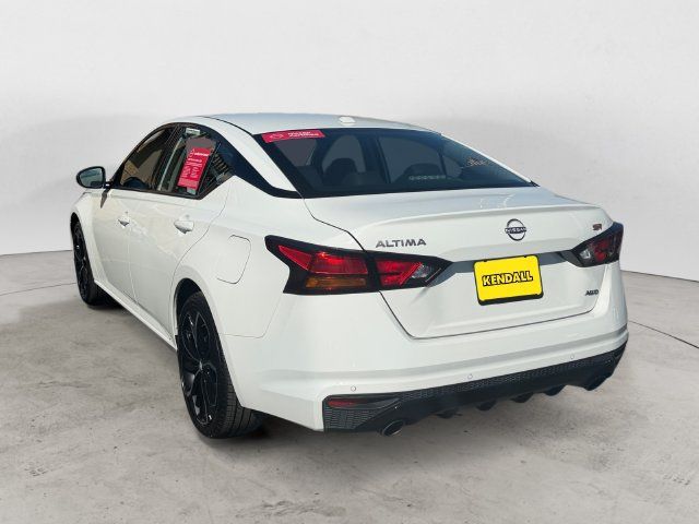 Used 2025 Nissan Altima 2.5 SR AWD/4WD image 3