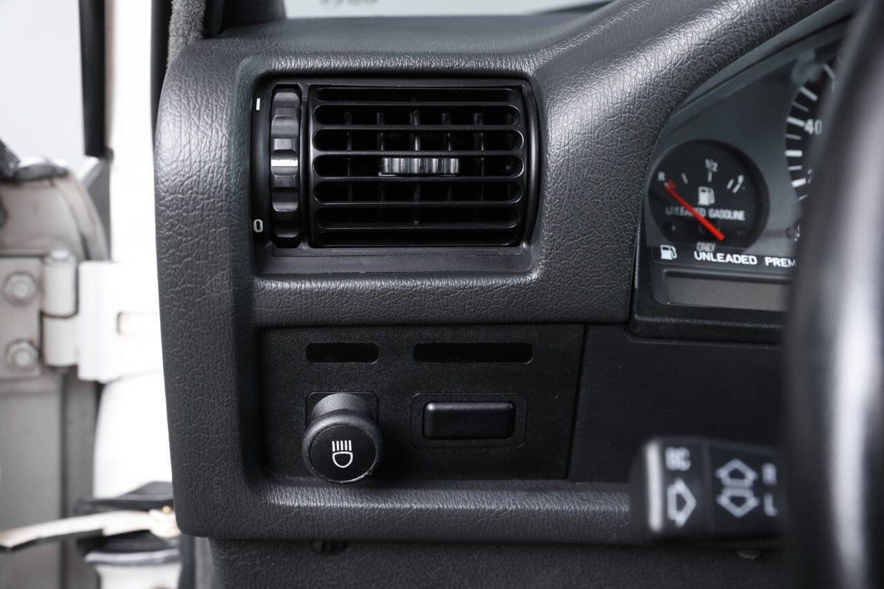 Used 1988 BMW M3 Coupe RWD image 56