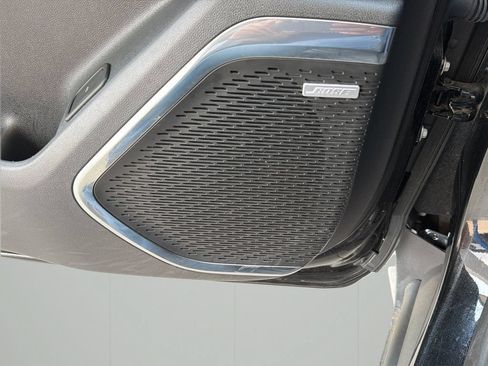 Used 2025 GMC Acadia Elevation AWD/4WD image 29