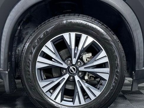 Used 2022 Nissan Rogue SV FWD image 10