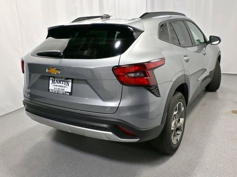 New 2026 Chevrolet Trax LT w/ Driver Confidence Package image 3