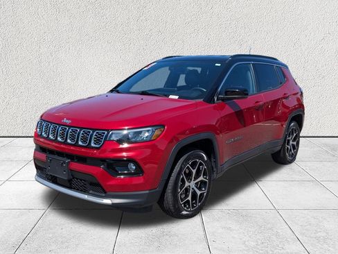 Used 2024 Jeep Compass Limited AWD/4WD image 7