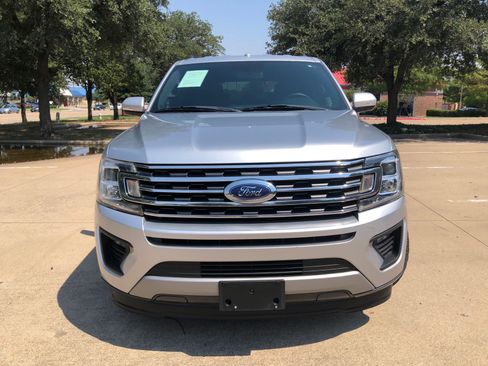 Used 2019 Ford Expedition XLT w/ Equipment Group 201A image 3