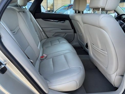 Used 2014 Cadillac XTS Luxury image 18