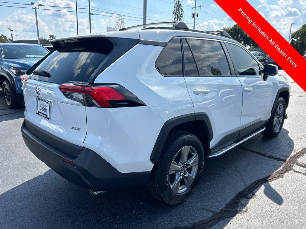Used 2024 Toyota RAV4 XLE FWD image 19