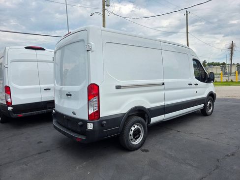 Used 2015 Ford Transit 250 148 Medium Roof RWD image 6