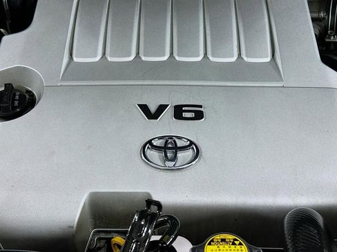 Used 2012 Toyota Highlander Limited w/ Tow Pkg AWD/4WD image 46
