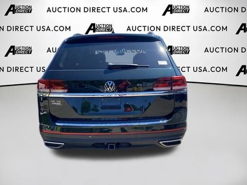 Used 2021 Volkswagen Atlas SE w/ Panoramic Sunroof Package FWD image 9