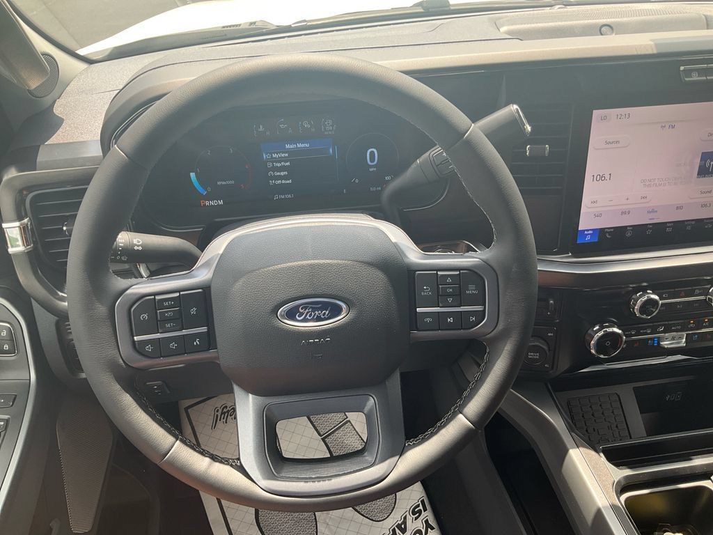 New 2026 Ford F250 Lariat w/ Black Appearance Package AWD/4WD image 23