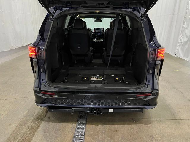 Certified 2021 Toyota Sienna XSE AWD/4WD image 14