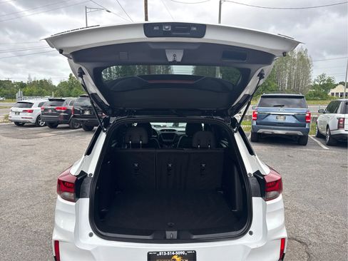 Used 2021 Chevrolet TrailBlazer RS w/ Technology Package image 14