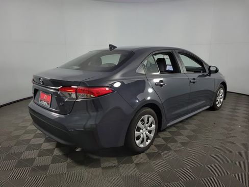 Used 2025 Toyota Corolla LE image 17