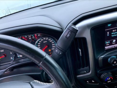 Used 2017 Chevrolet Silverado 1500 LTZ AWD/4WD image 16
