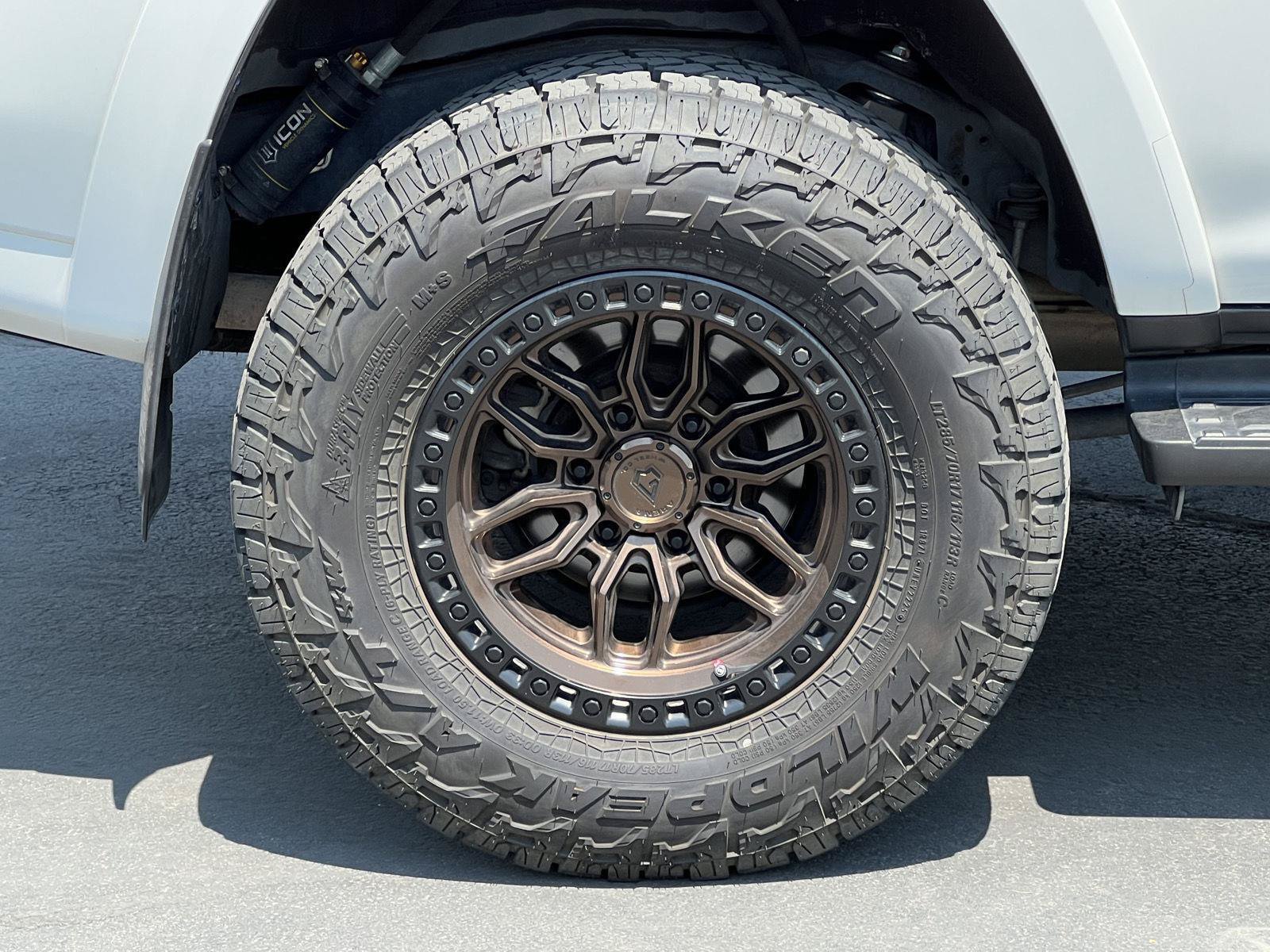 Used 2019 Toyota 4Runner SR5 AWD/4WD image 21