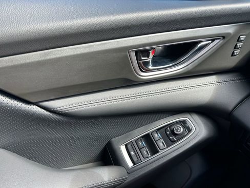 New 2025 Subaru Ascent Limited image 19